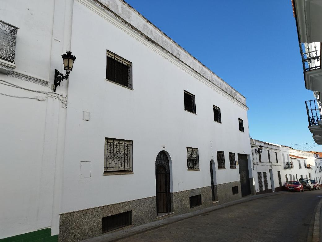 LOCAL COMERCIAL EN HIGUERA LA REAL
