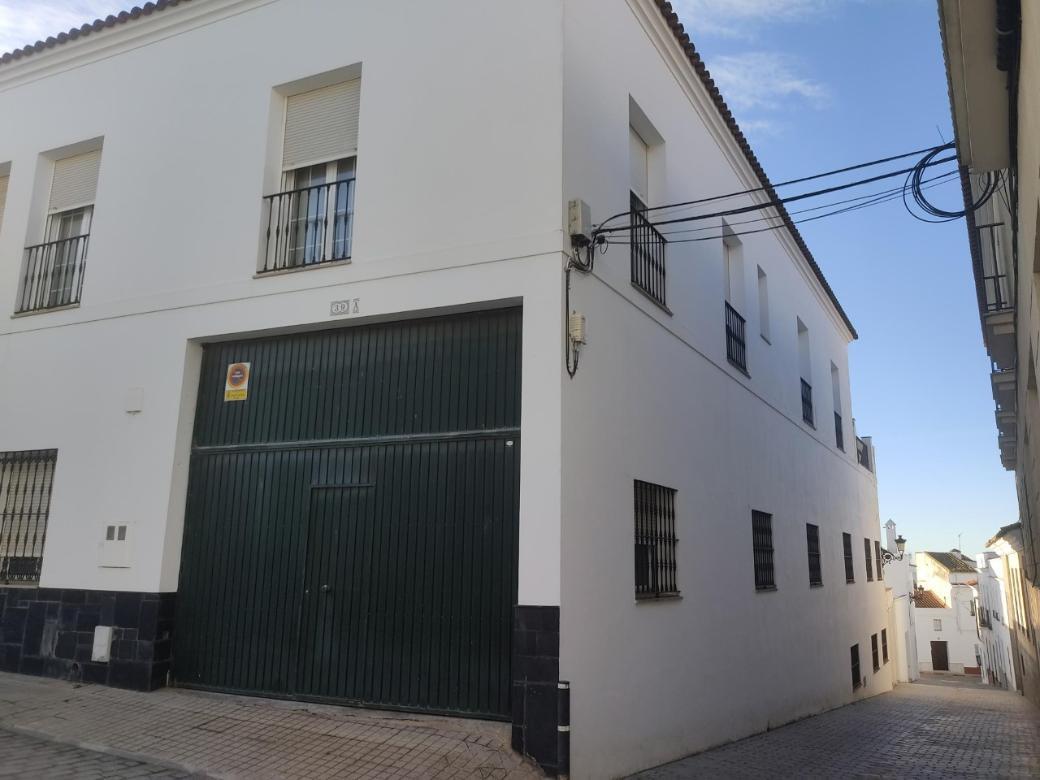 LOCAL COMERCIAL EN HIGUERA LA REAL